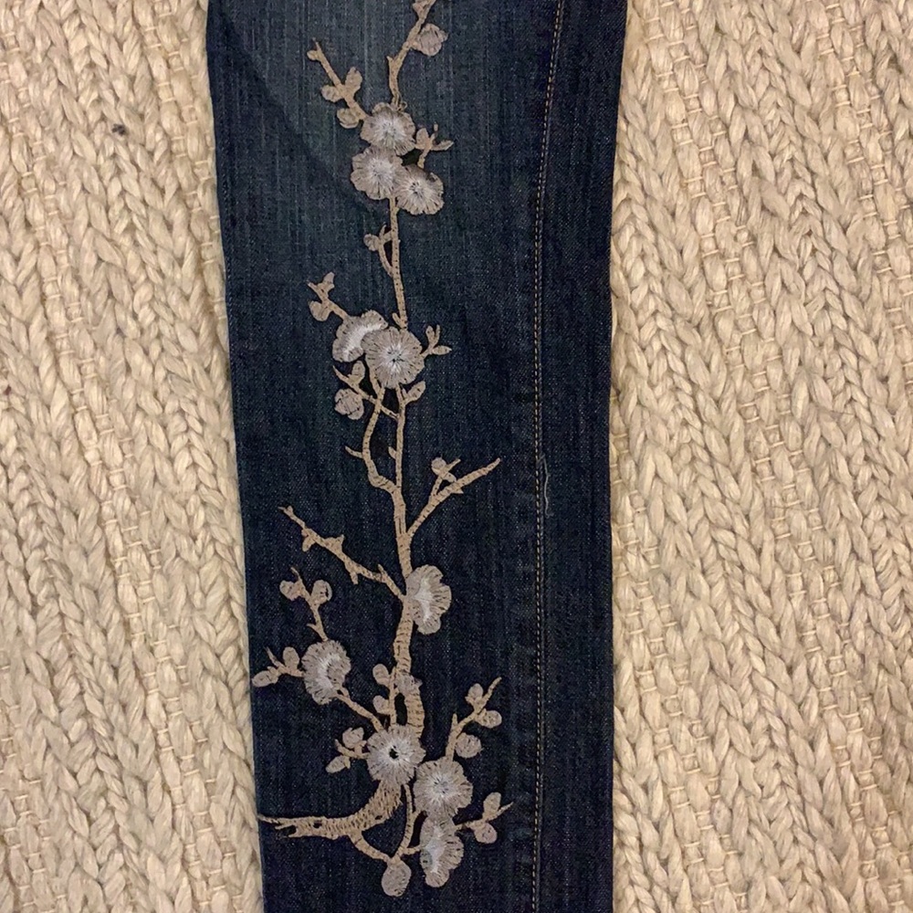 Jeans - Picture 2 of 4